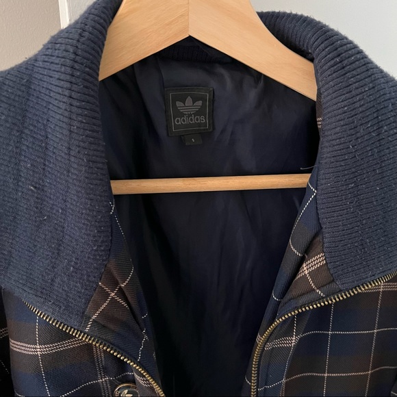 Adidas jacket - Picture 2 of 3